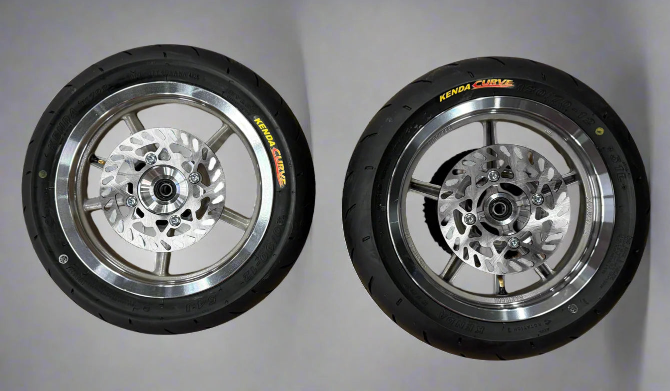 chrome/silver supermotos (chrome/silver mag)